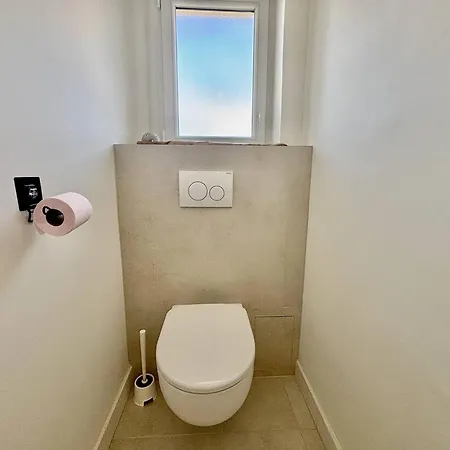 Climatise, Balcon - 4 Pers. - Fr-1-816-45 Apartment Le Lavandou