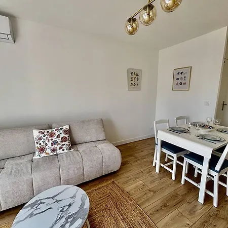 Apartment Climatise, Balcon - 4 Pers. - Fr-1-816-45